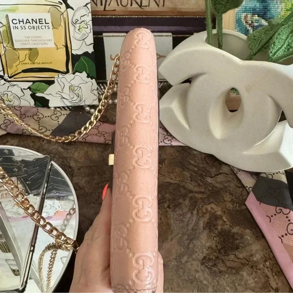 Gucci Pink and Gray Embossed Wallet - Picture 9 of 14